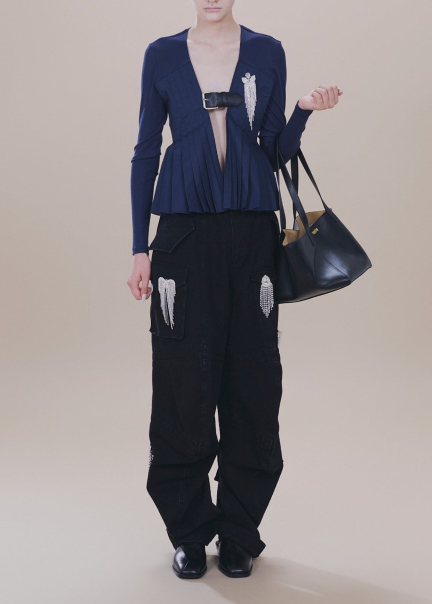 One-big Buckled Pleats Top