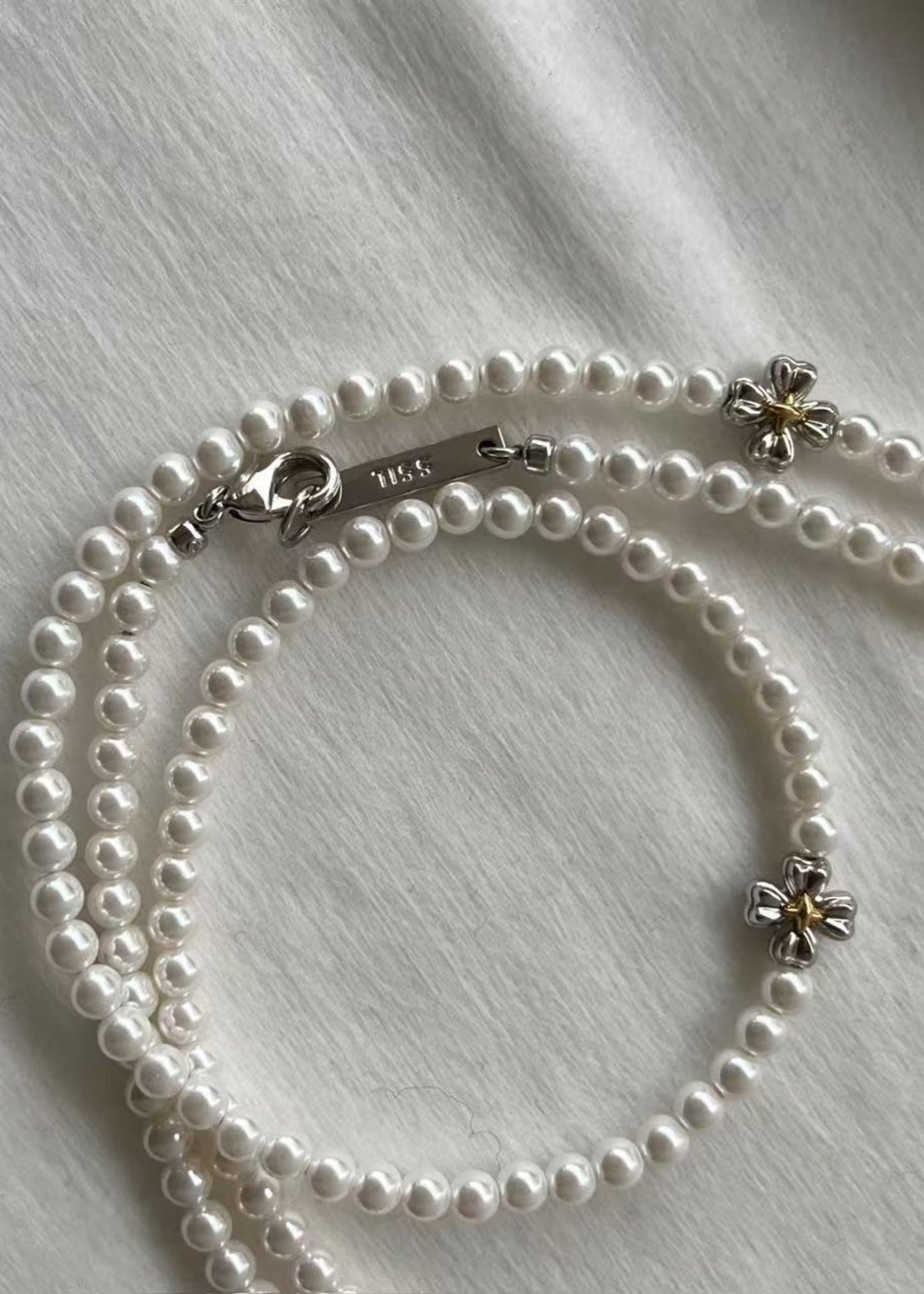 Clover Pearl Long Necklace