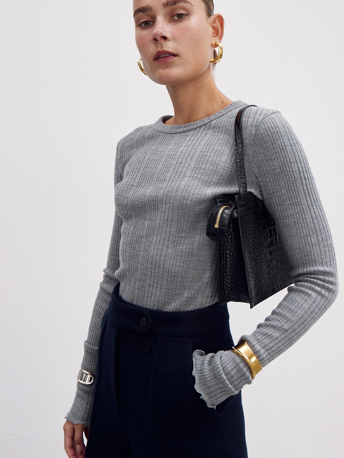 Wavy Trimming Wool Blend Ribbed Top