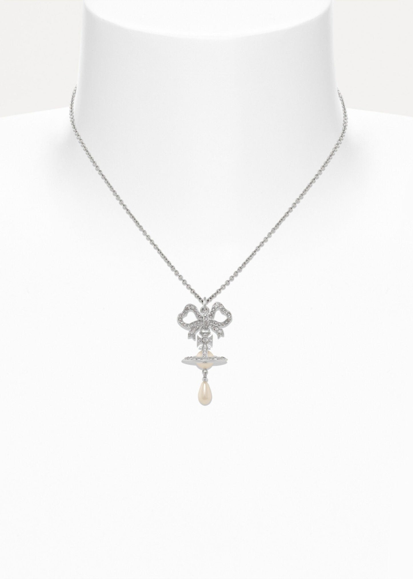 Rigoberta Pearl Pendant Necklace