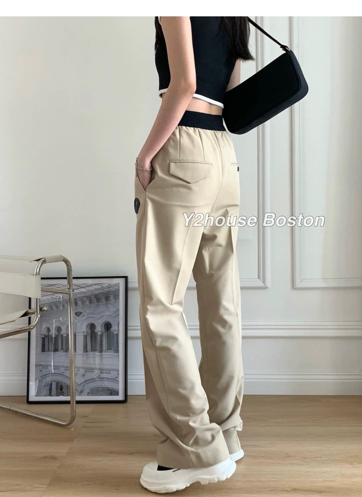 WD Logo Pants.