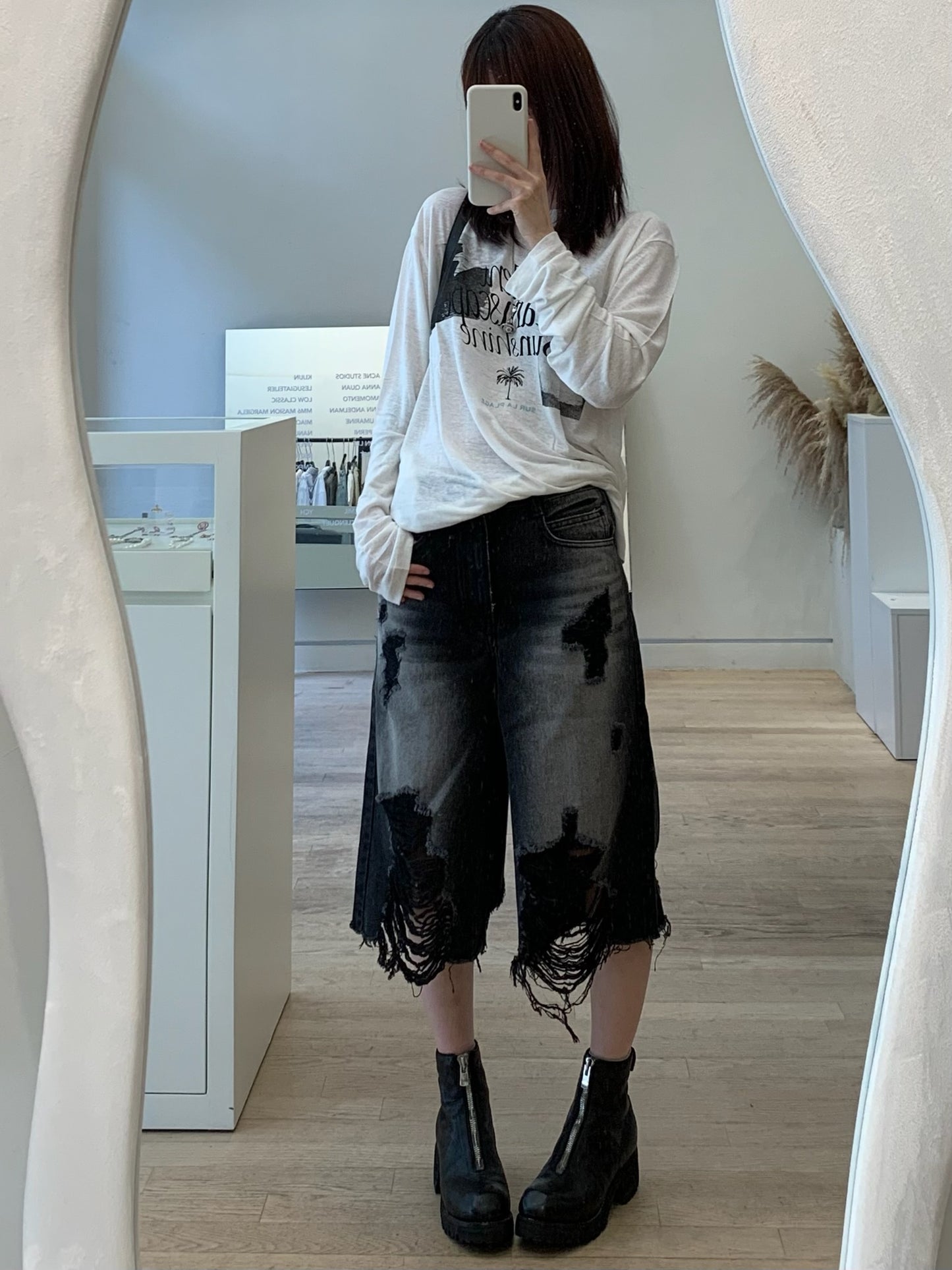 Destroyed Bermuda Jeans