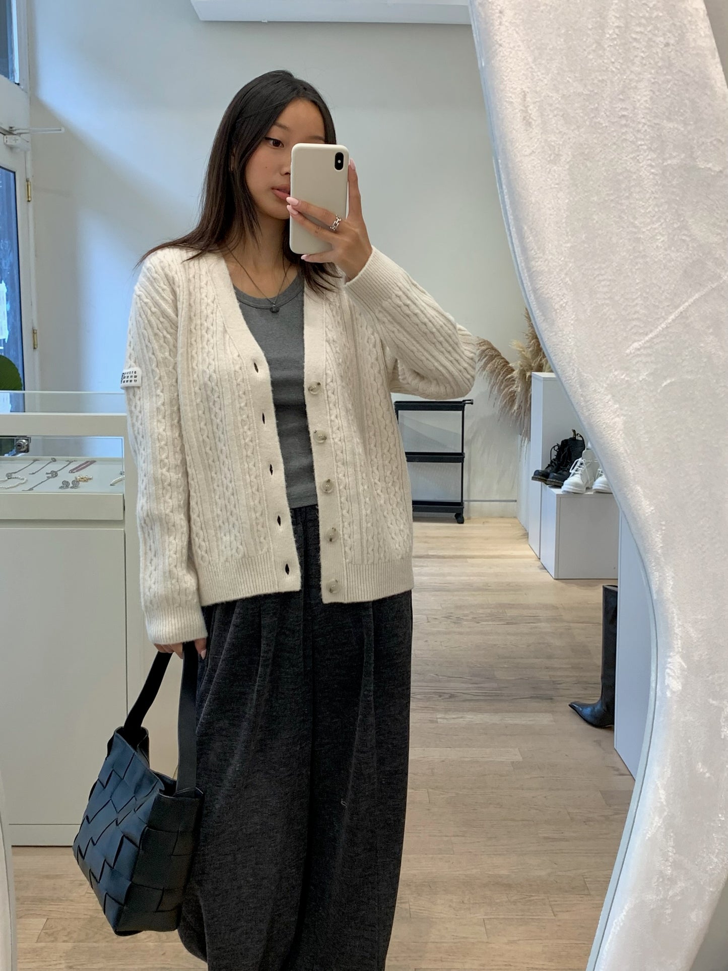 Cable-knit Button Cardigan