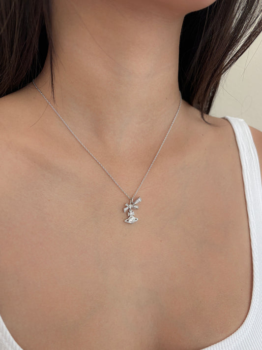 Angelique Pendant Necklace