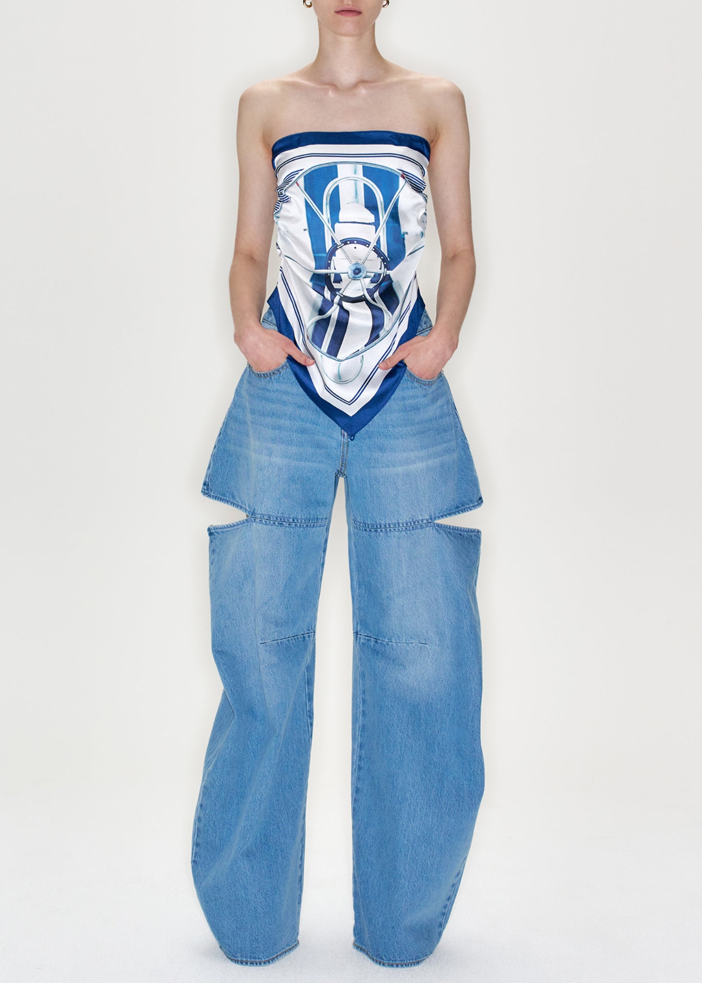 Side Cut Detail Jeans