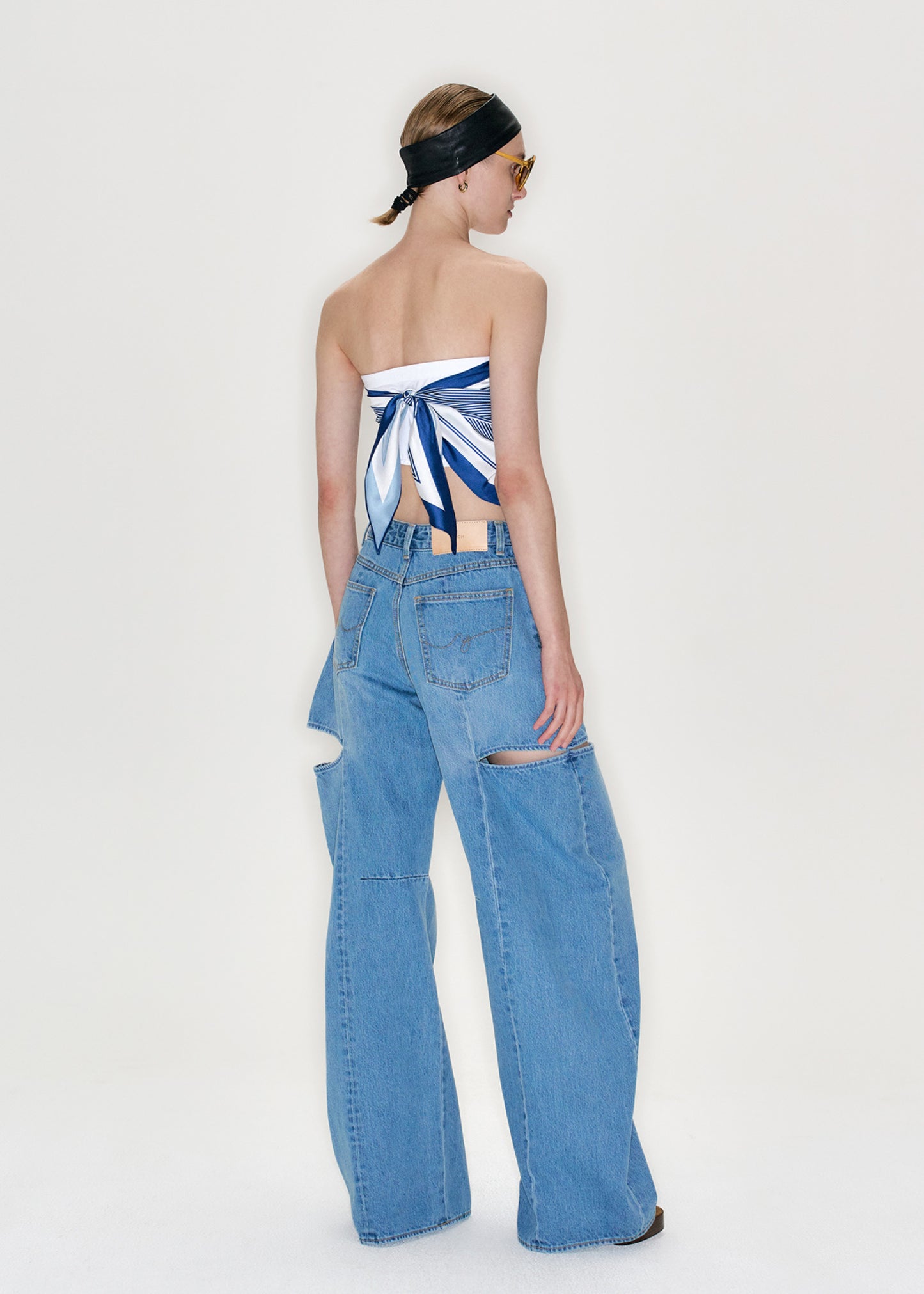 Side Cut Detail Jeans