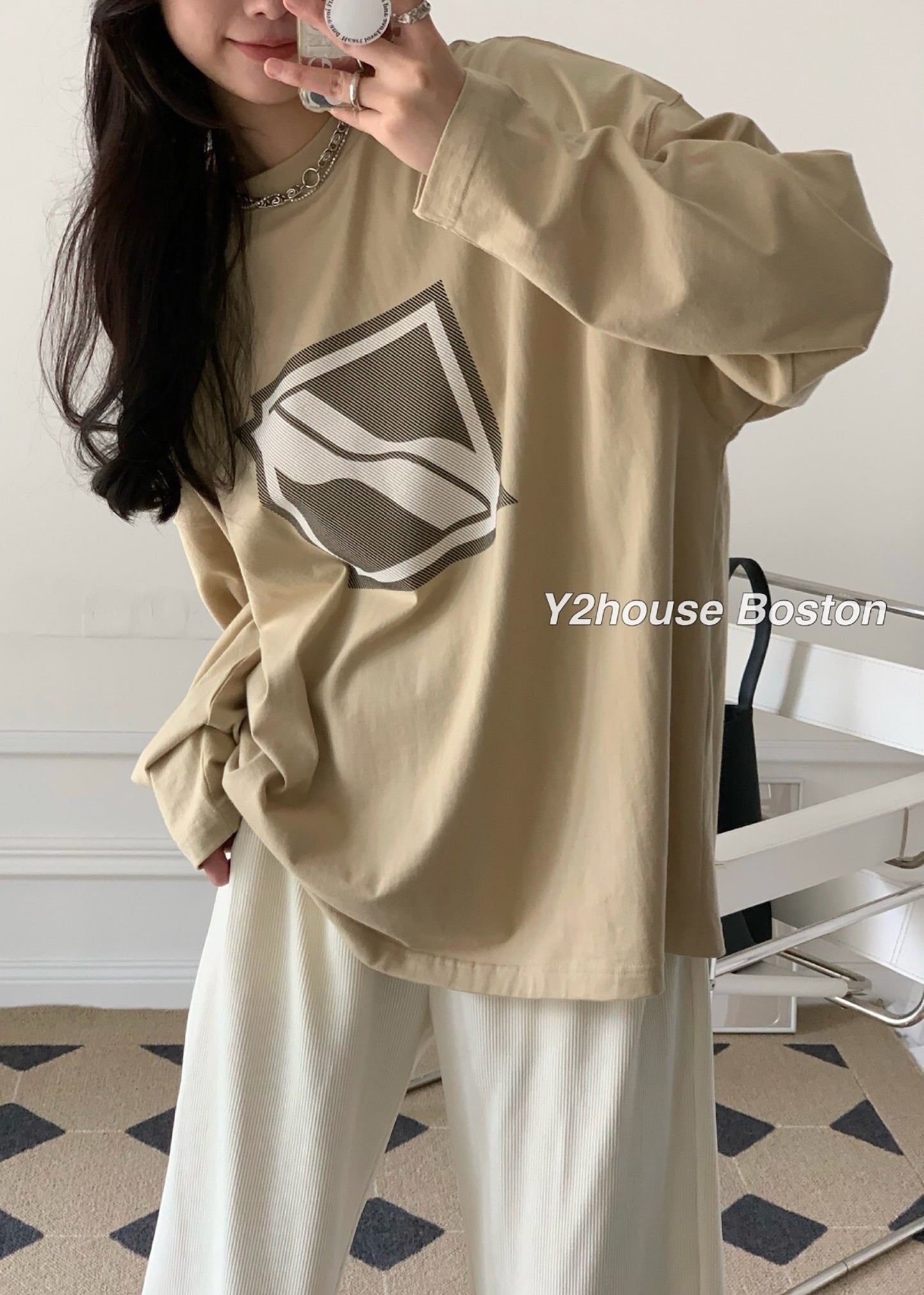 BE SQUARE LOGO LS TEE