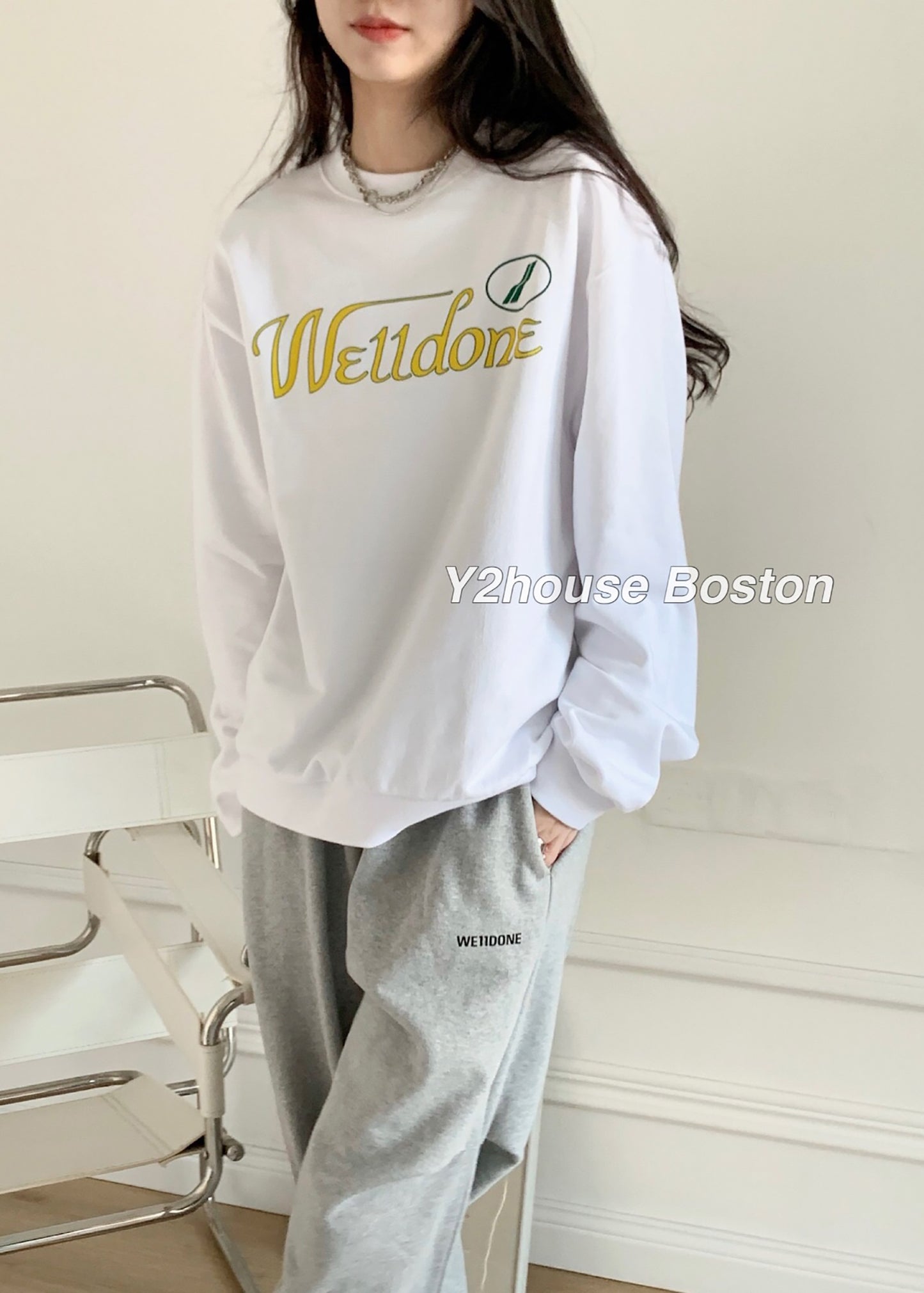 Mix Color Cursive Logo Sweatshirt