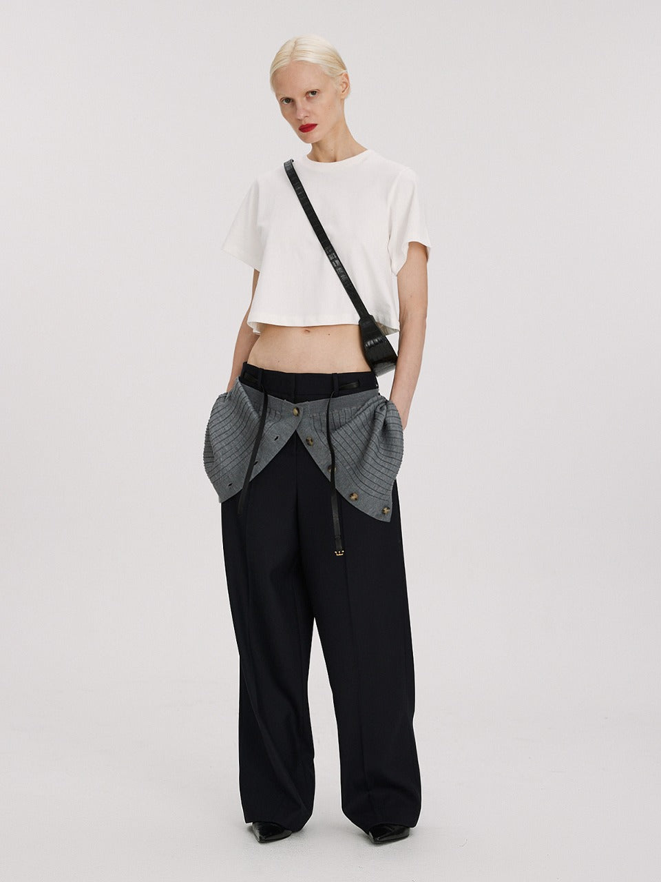 Boyfriend Low-rise Long Strap Wide Pants