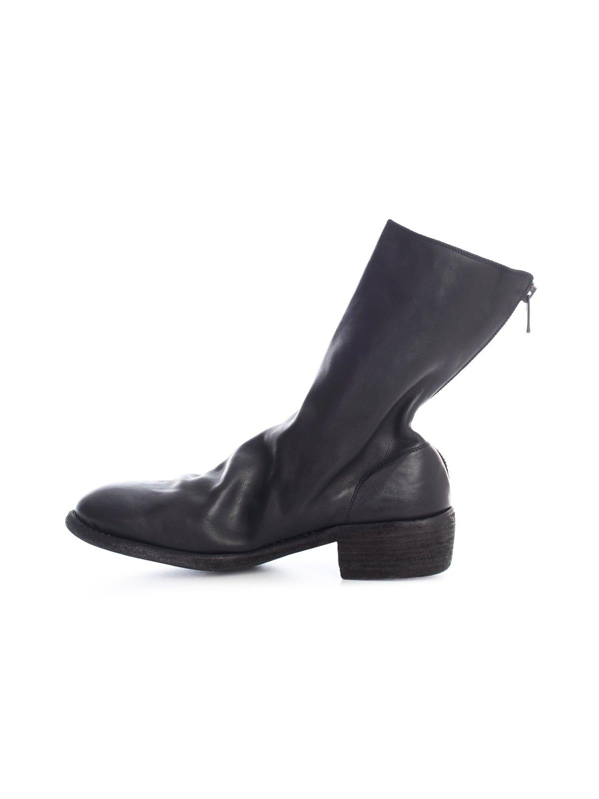 788 Black Boots