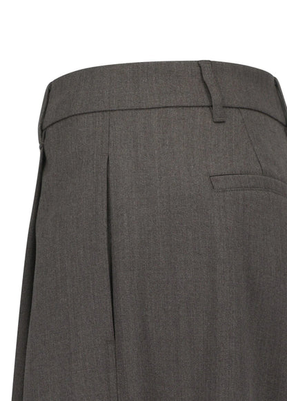 Wide Tuck Pants