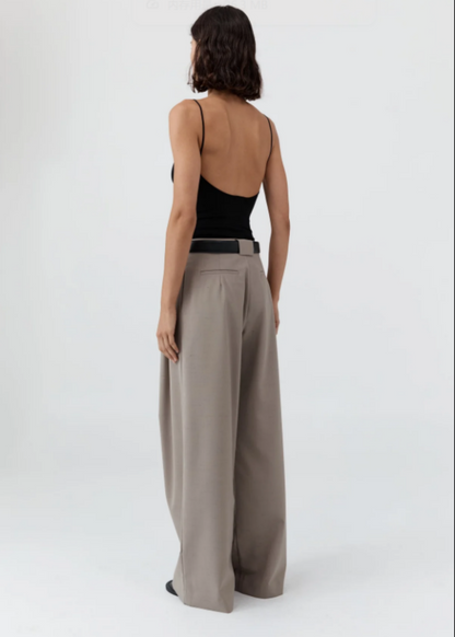 Pleat Loop Pants