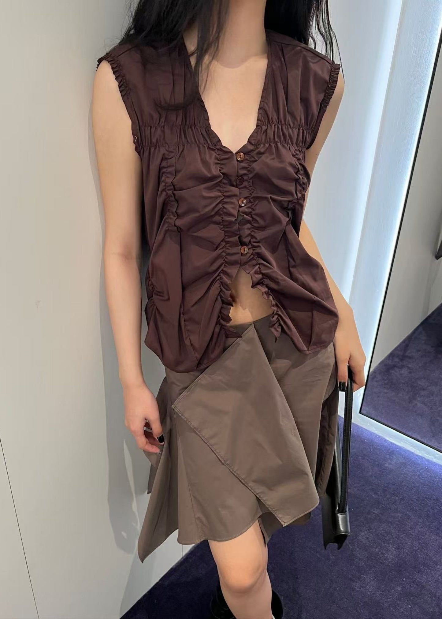 Wrinkle Sleeveless Shirt