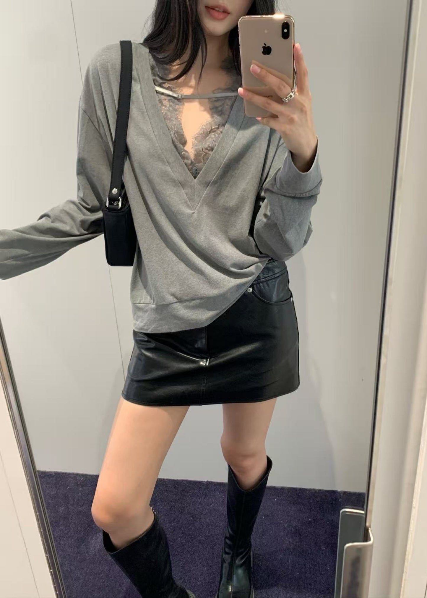 Slip V-neck Tshirt