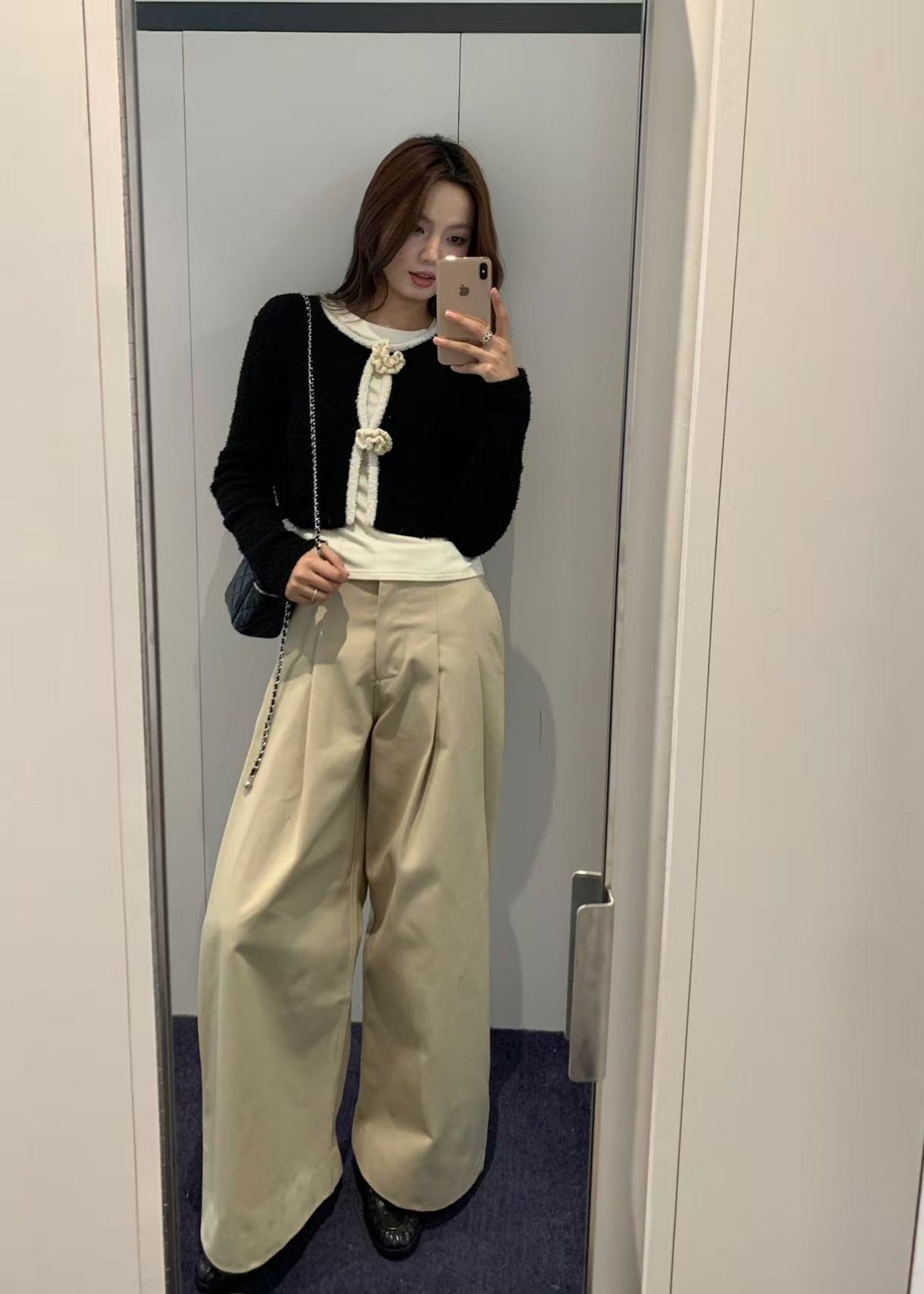 Curved Seam Wide Pants