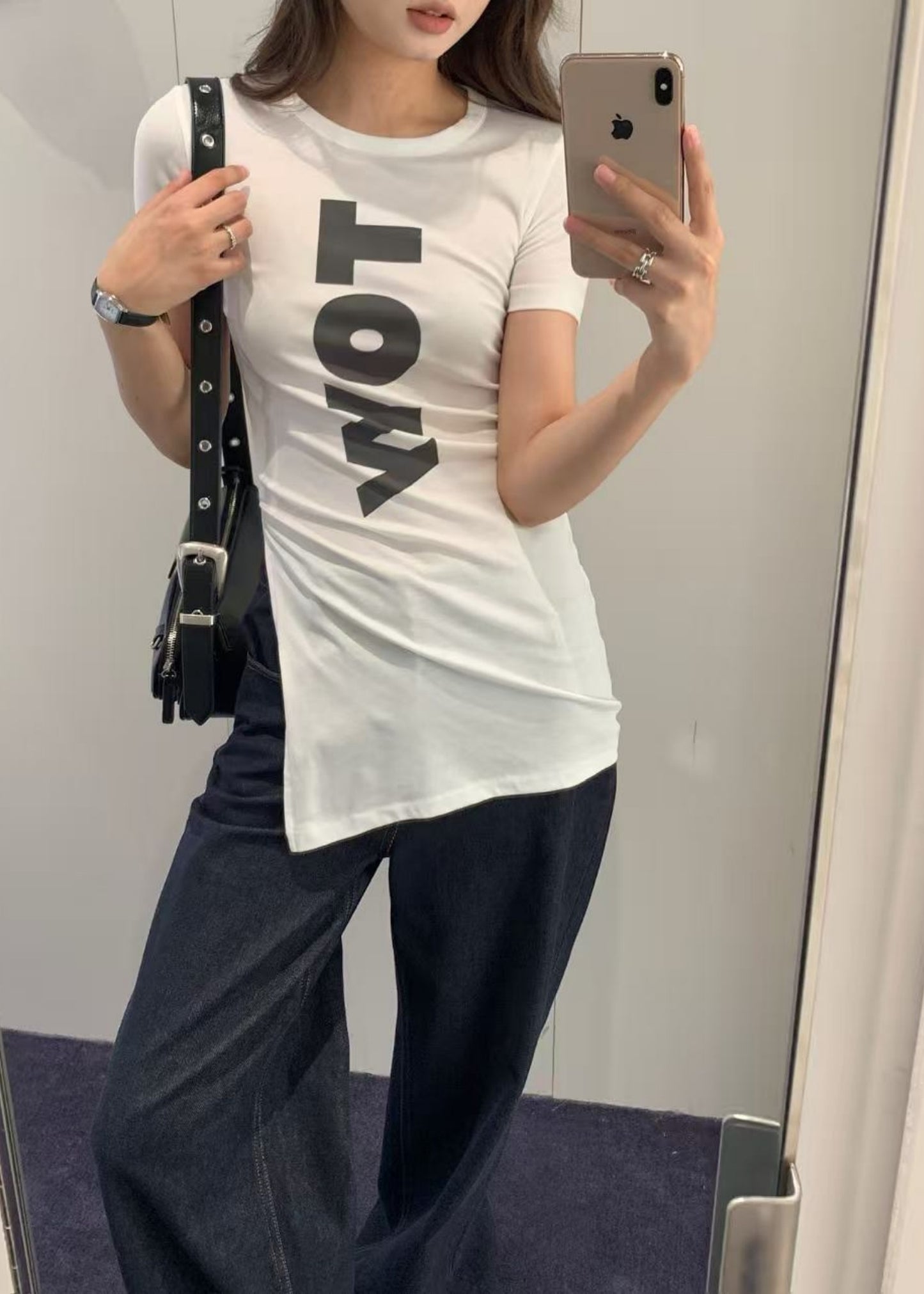 Toyy Side Slit Tee