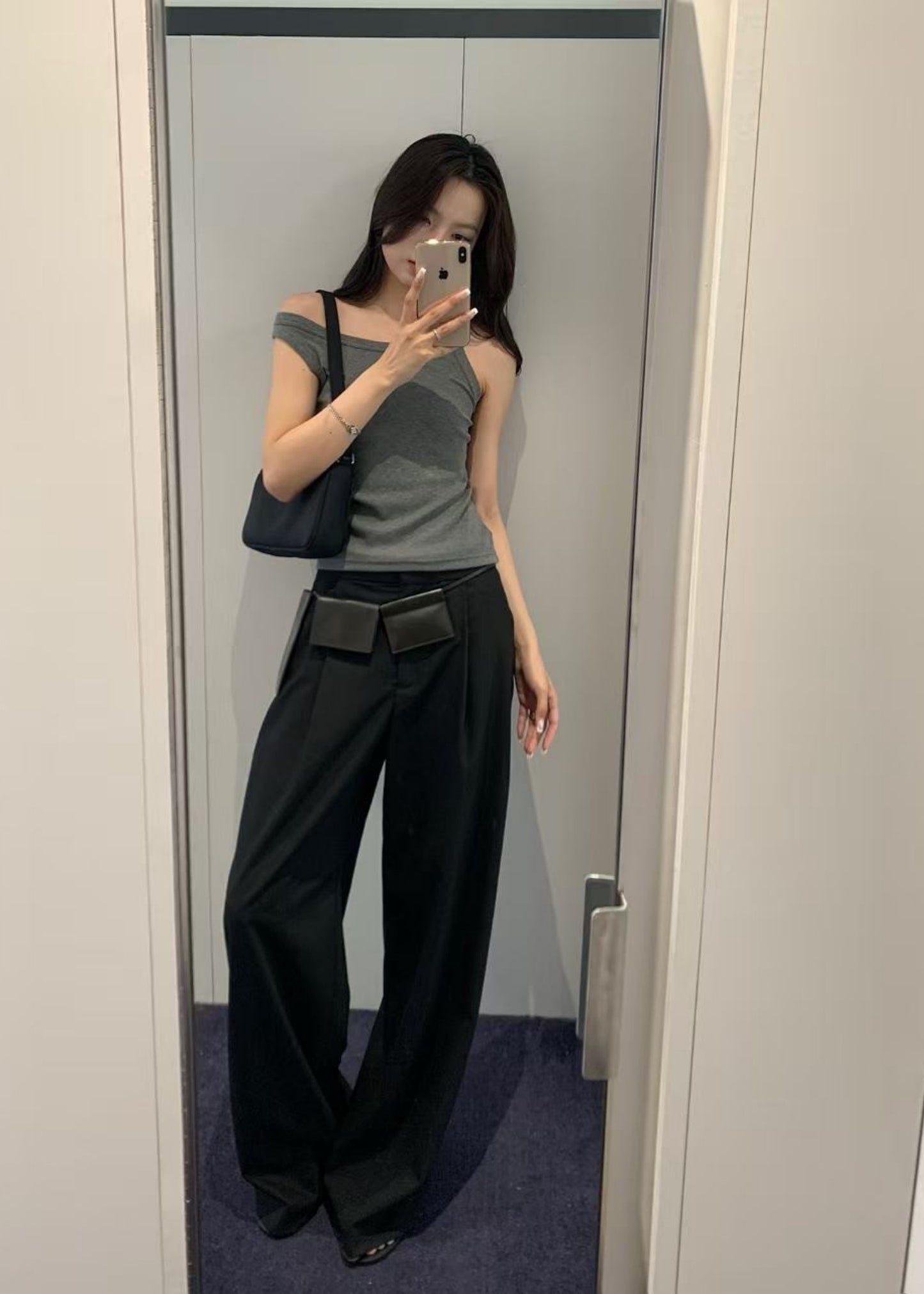 Curved Silhouette Pants