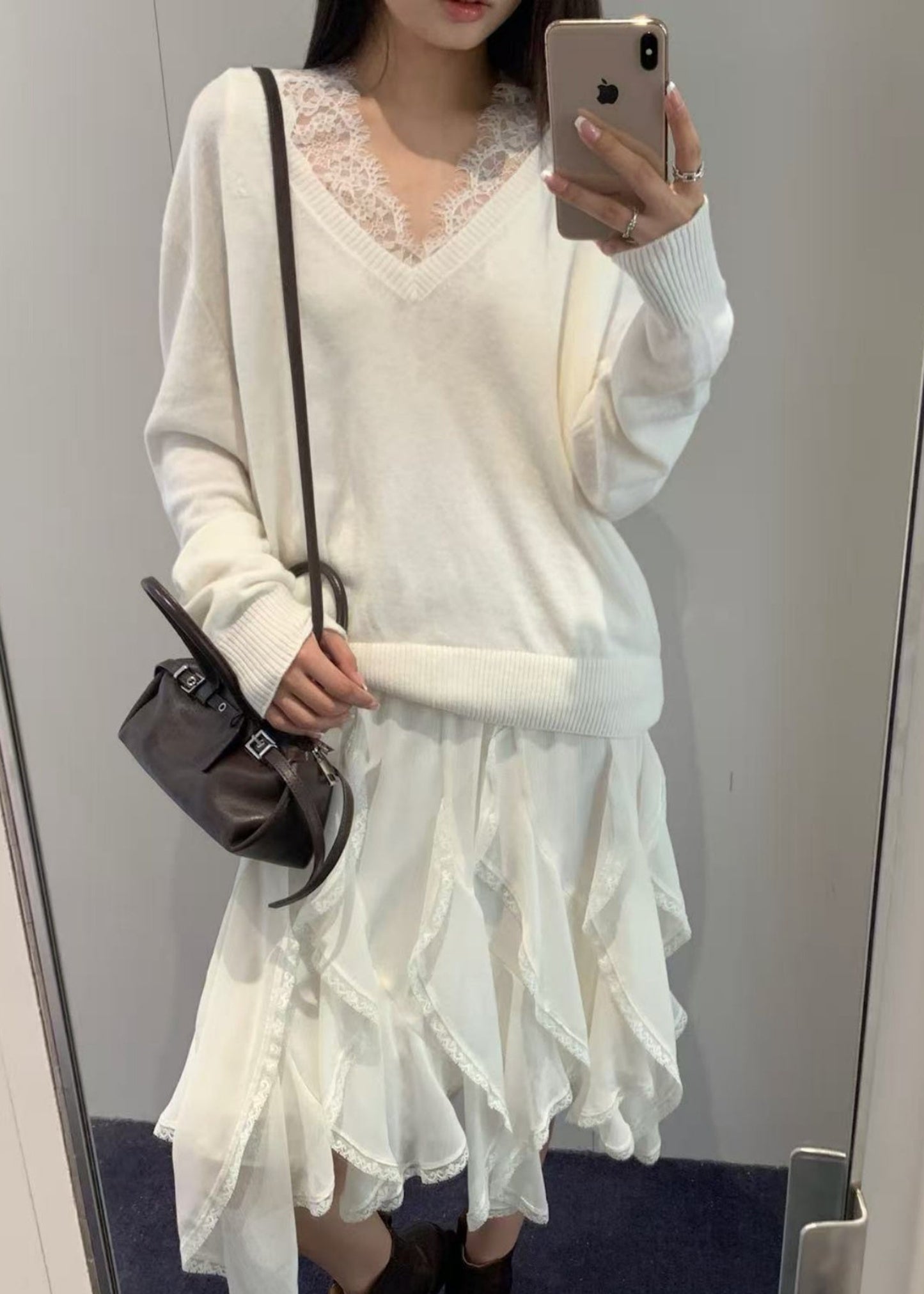 Lace Layered V-neck Knit