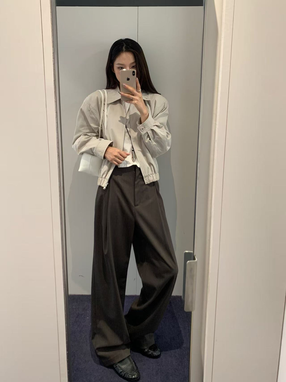 Straight Tuck Pants