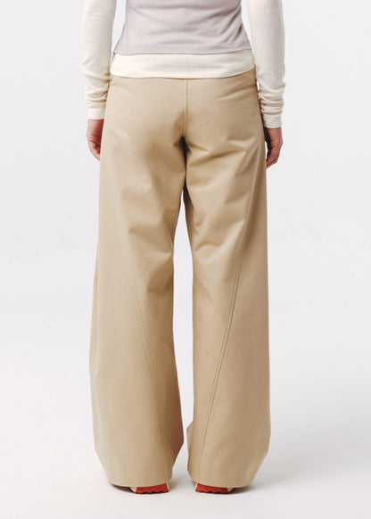 Curved Seam Wide Pants