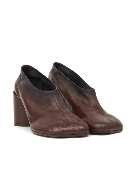 Court Toe Pumps