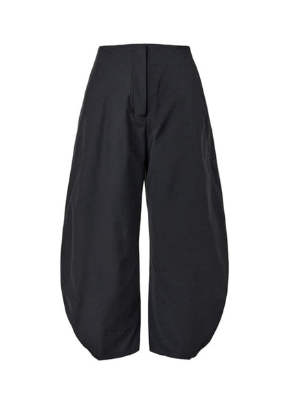 Curved Silhouette Pants