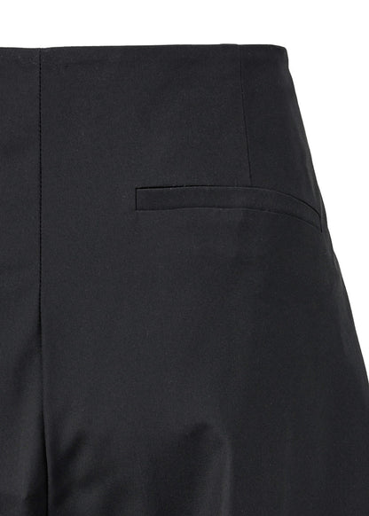 Curved Silhouette Pants