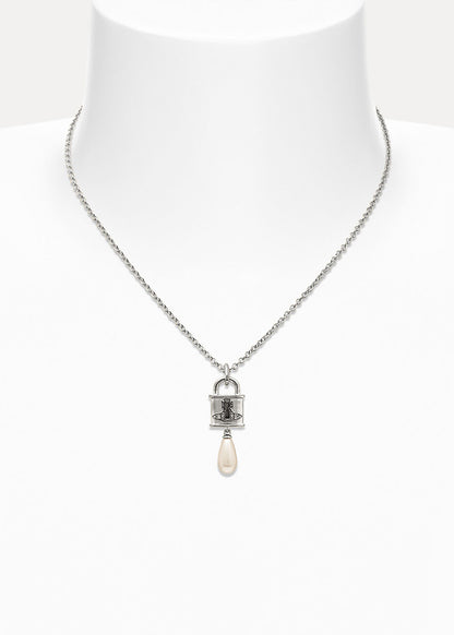 Celestia Small Pendant Necklace
