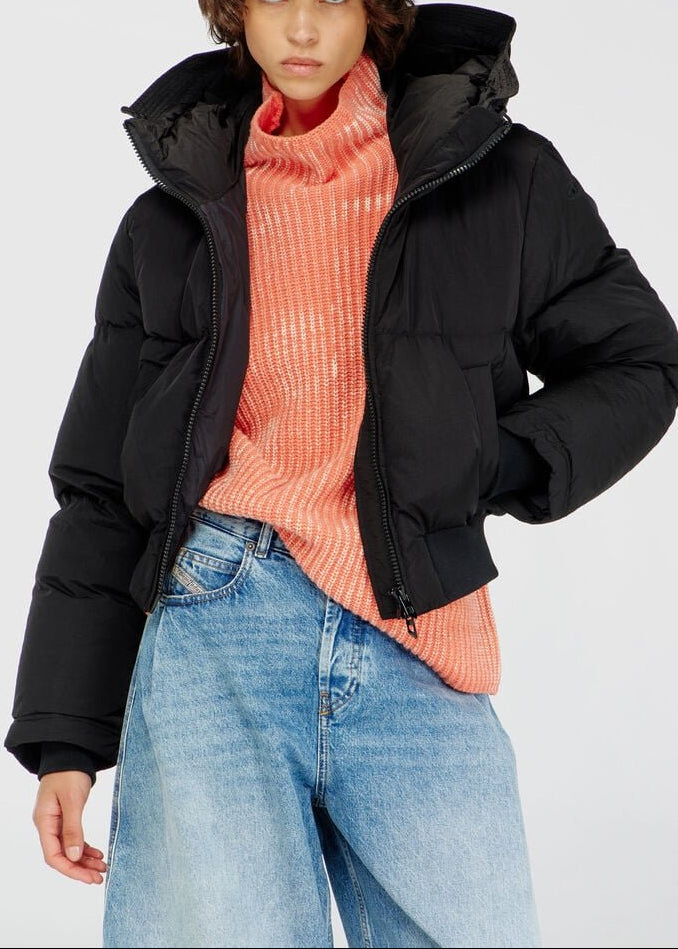 W-Peyt Hooded Down Jacket