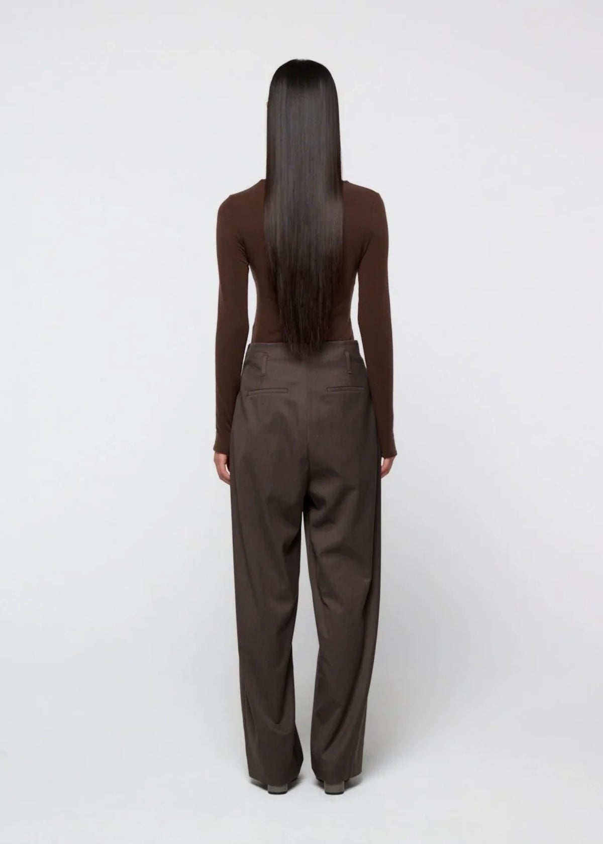 Straight Tuck Pants