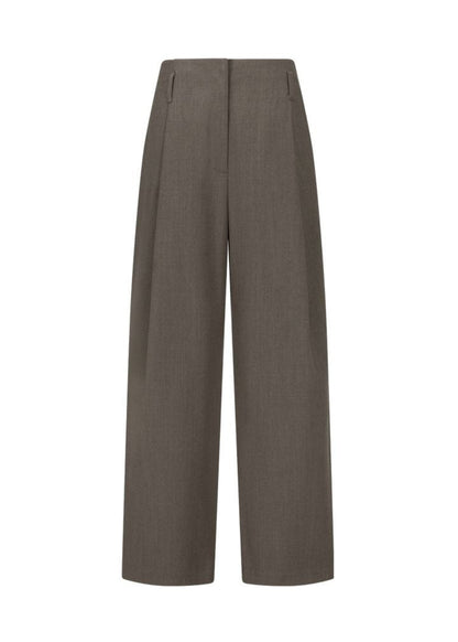 Straight Tuck Pants