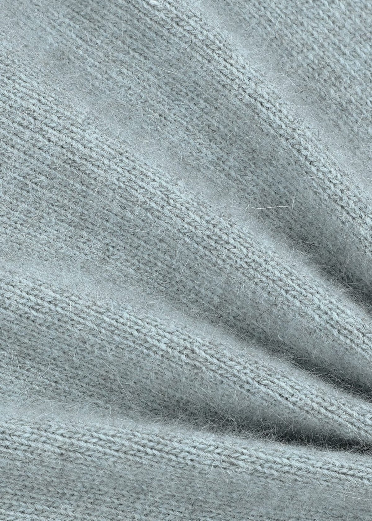 Racoon V-neck Knit