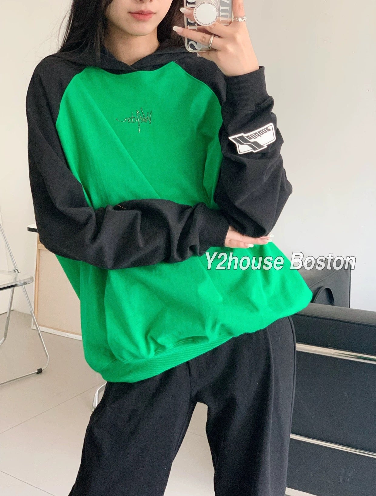 WD Logo Raglan Hoodie