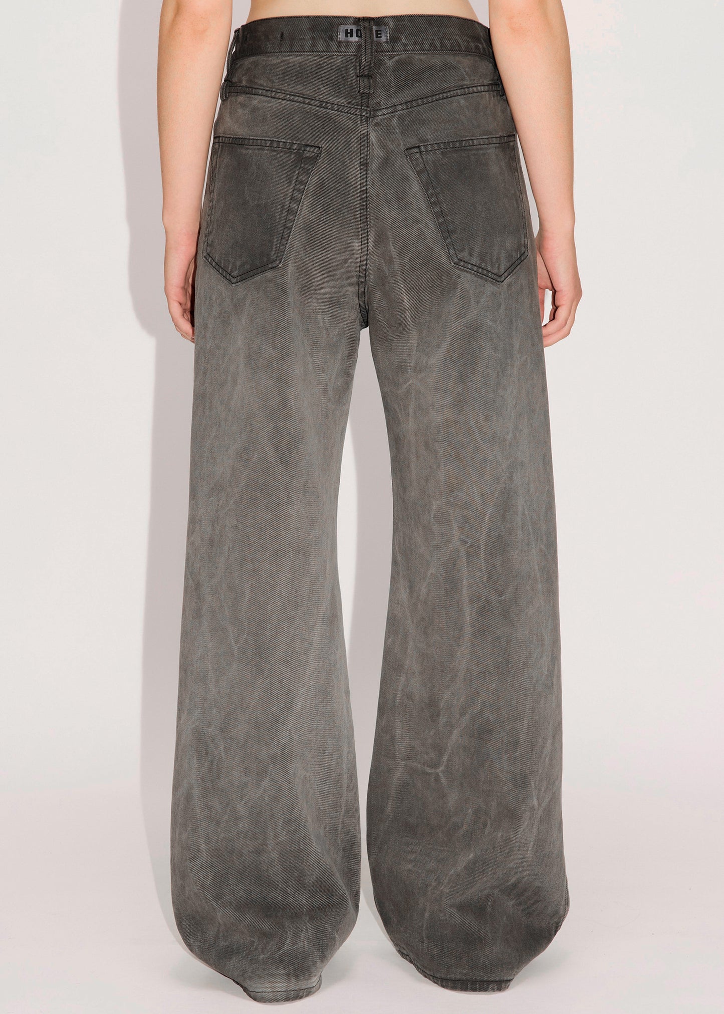 Skid Wide-Leg Jeans