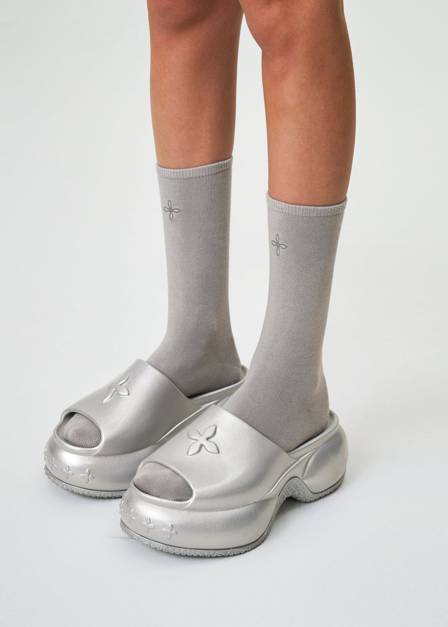 Compass Wave Platform Bumper Sandals