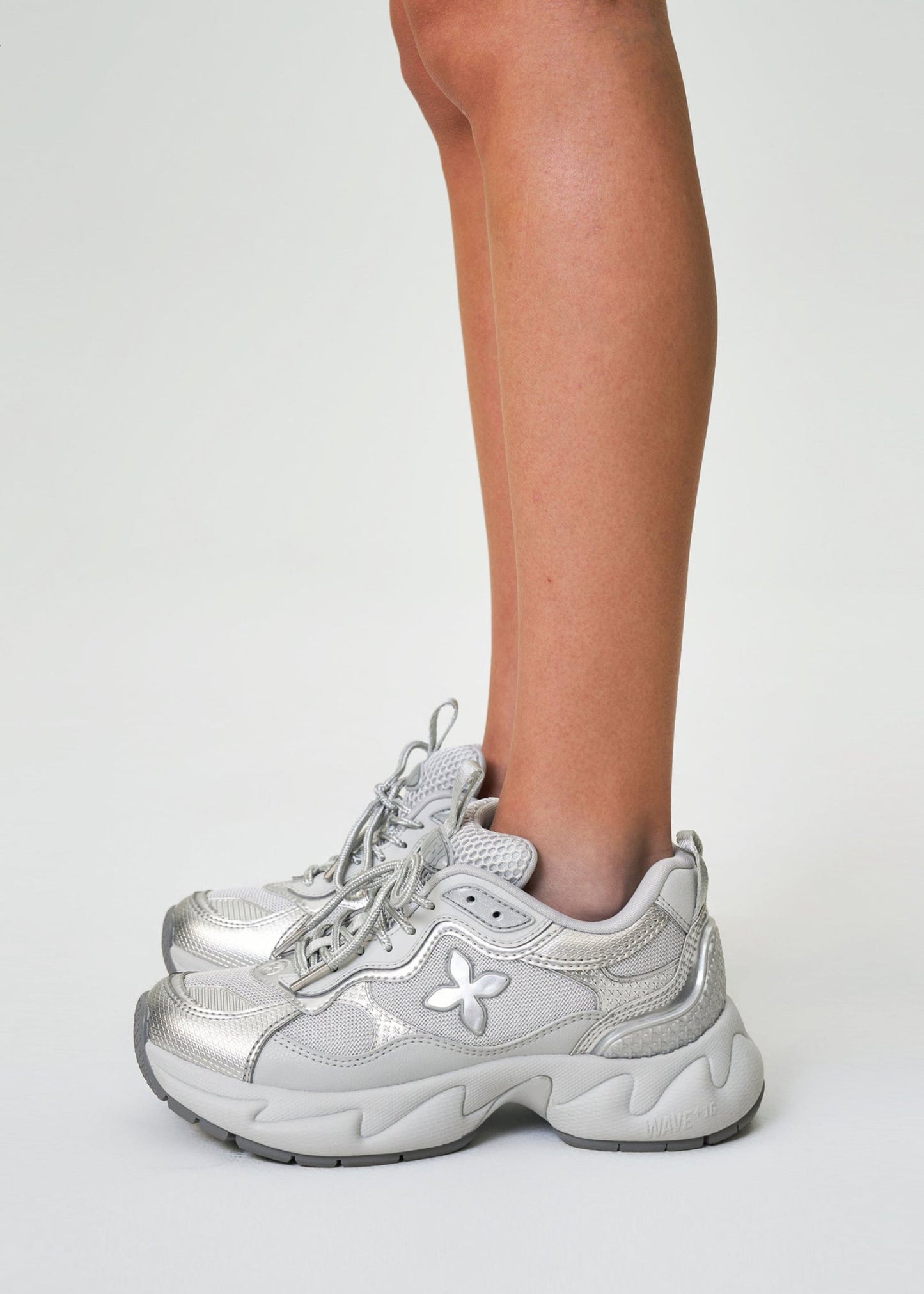 Compass Wave Retro Jogging Shoes