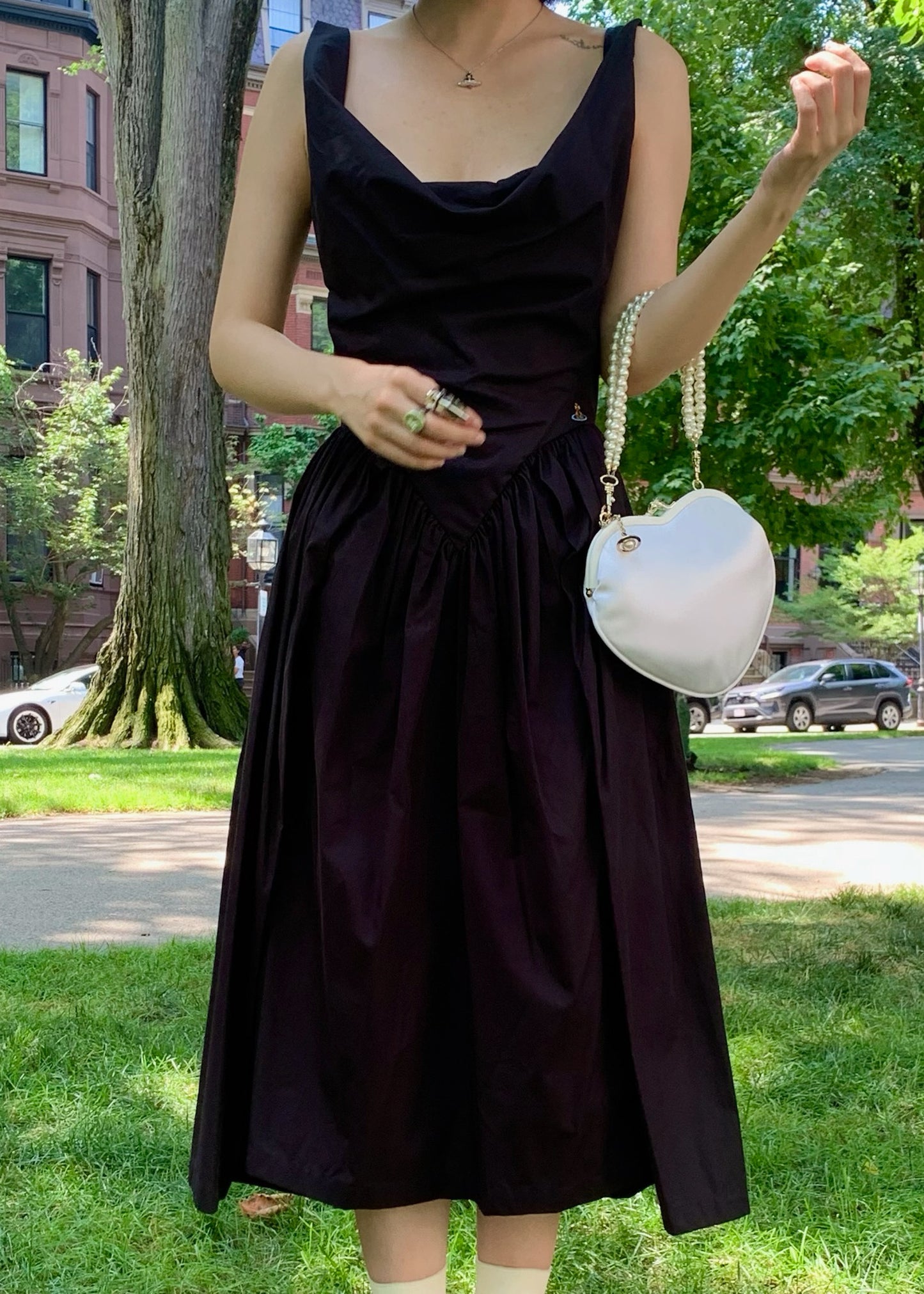 Belle Heart Pearl Top-Handle Bag