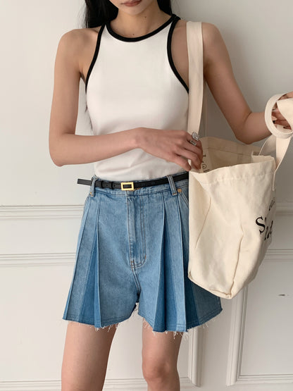 YECA Pleated Denim Shorts