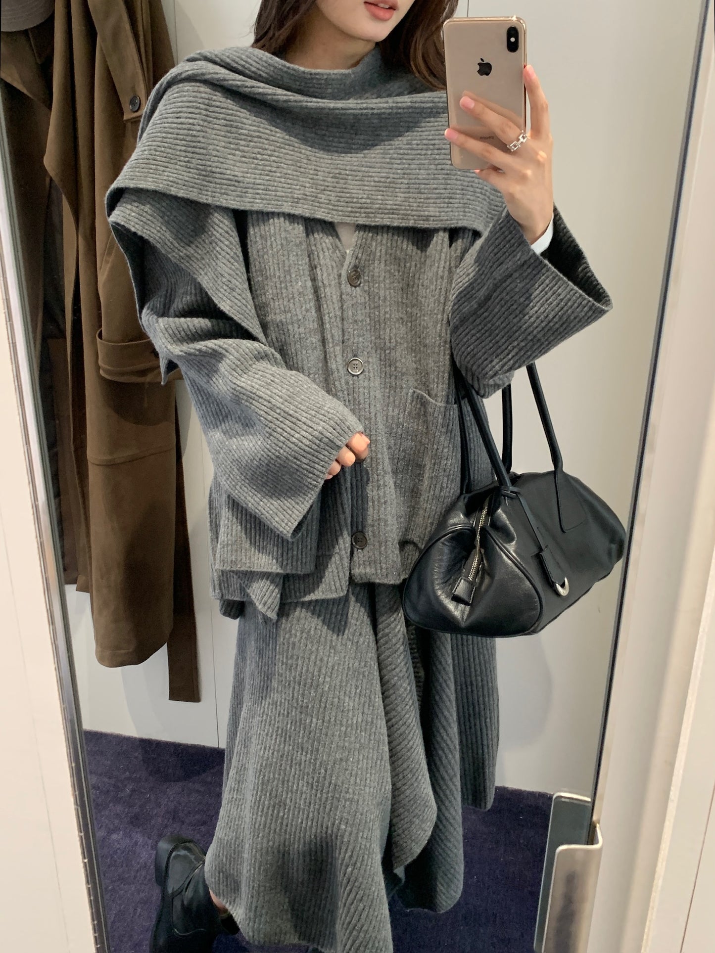 Collared Knit Cardigan