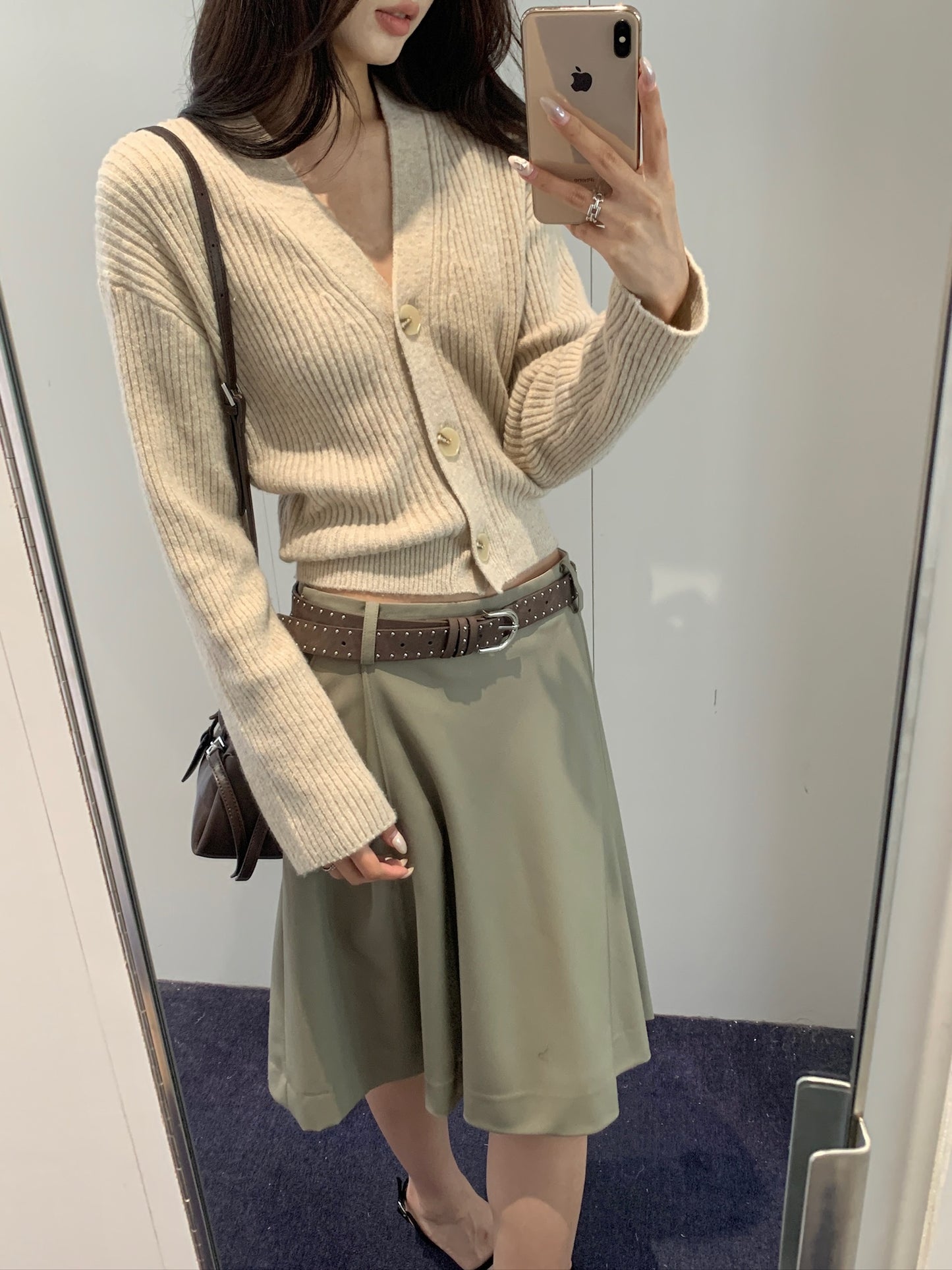 V-neck Knit Cardigan