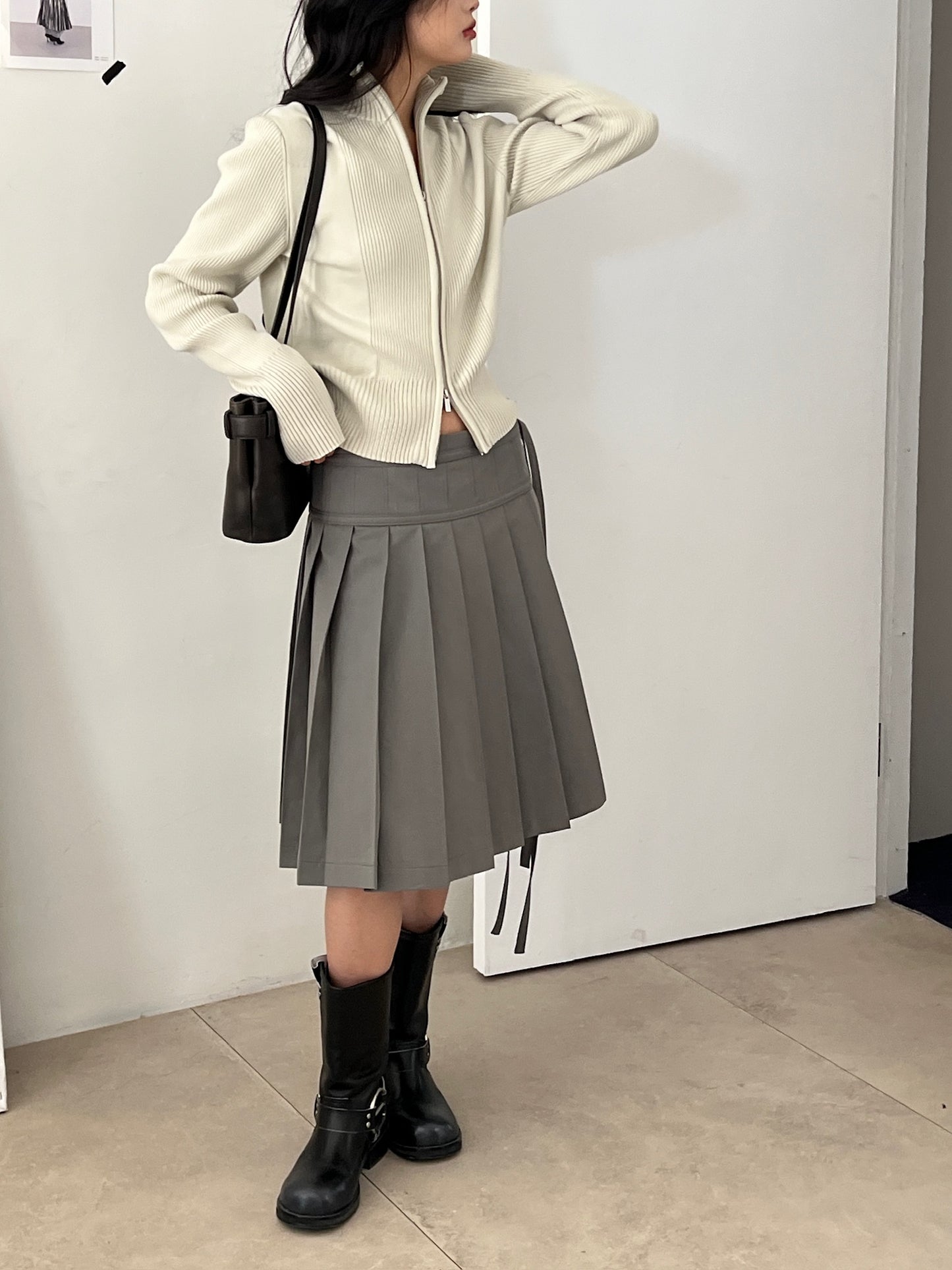 Pleated Zipper Skirt