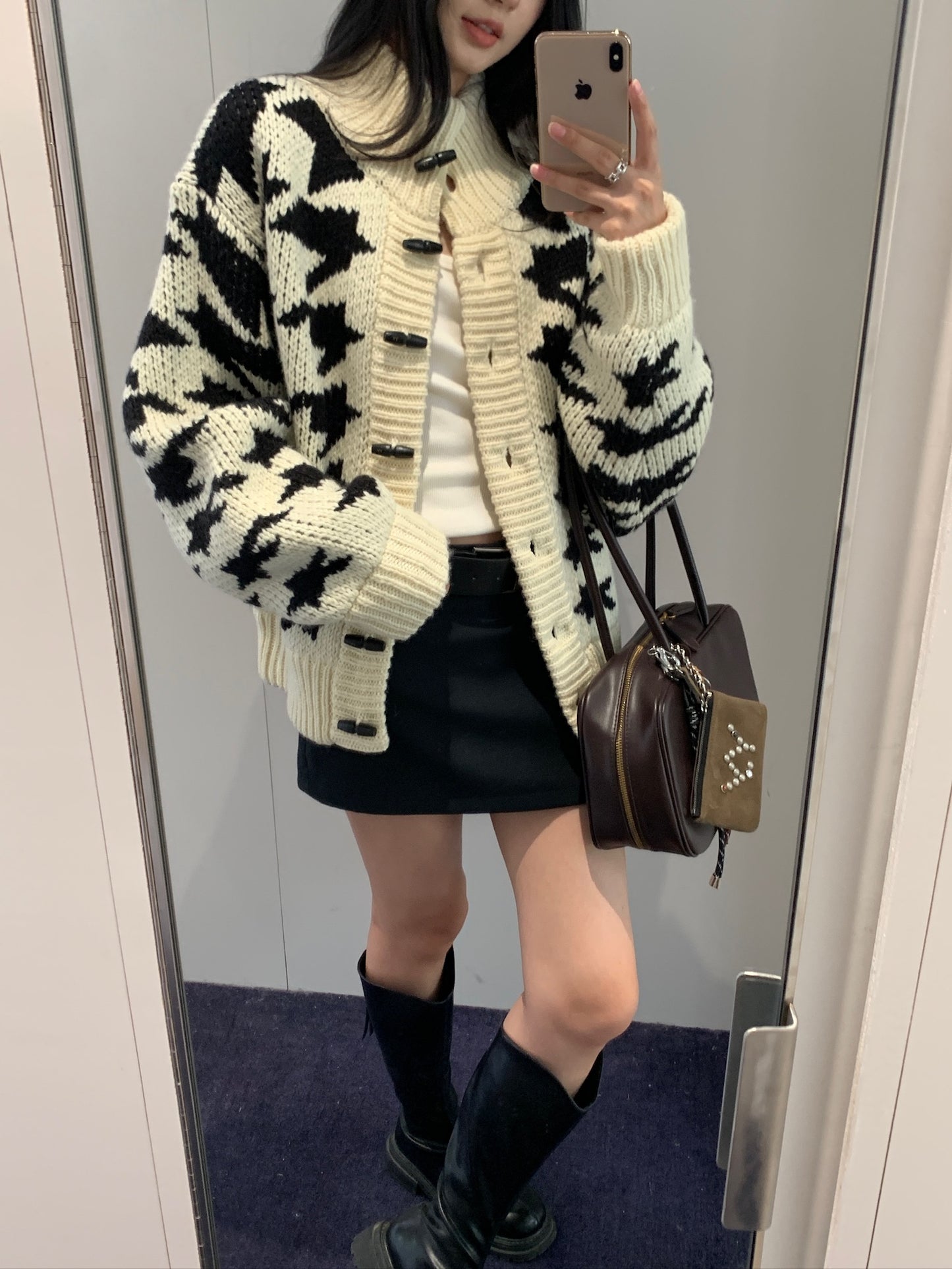 Houndstooth Star Cowichan Cardigan