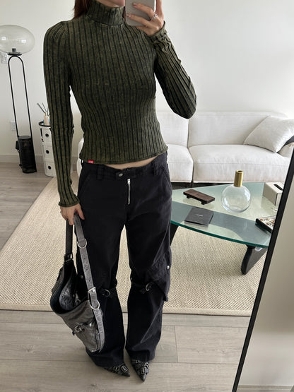 T-clawa Sweater