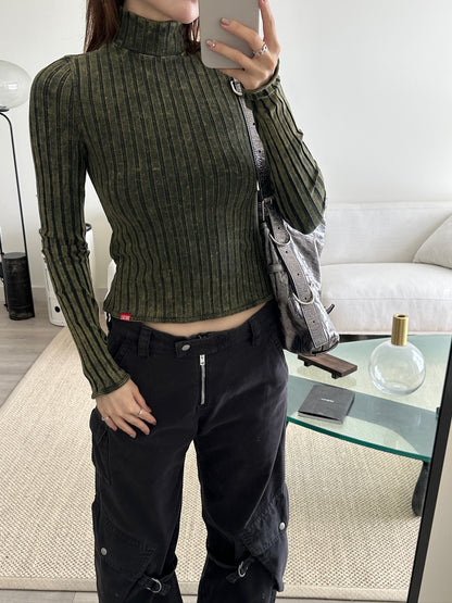T-clawa Sweater