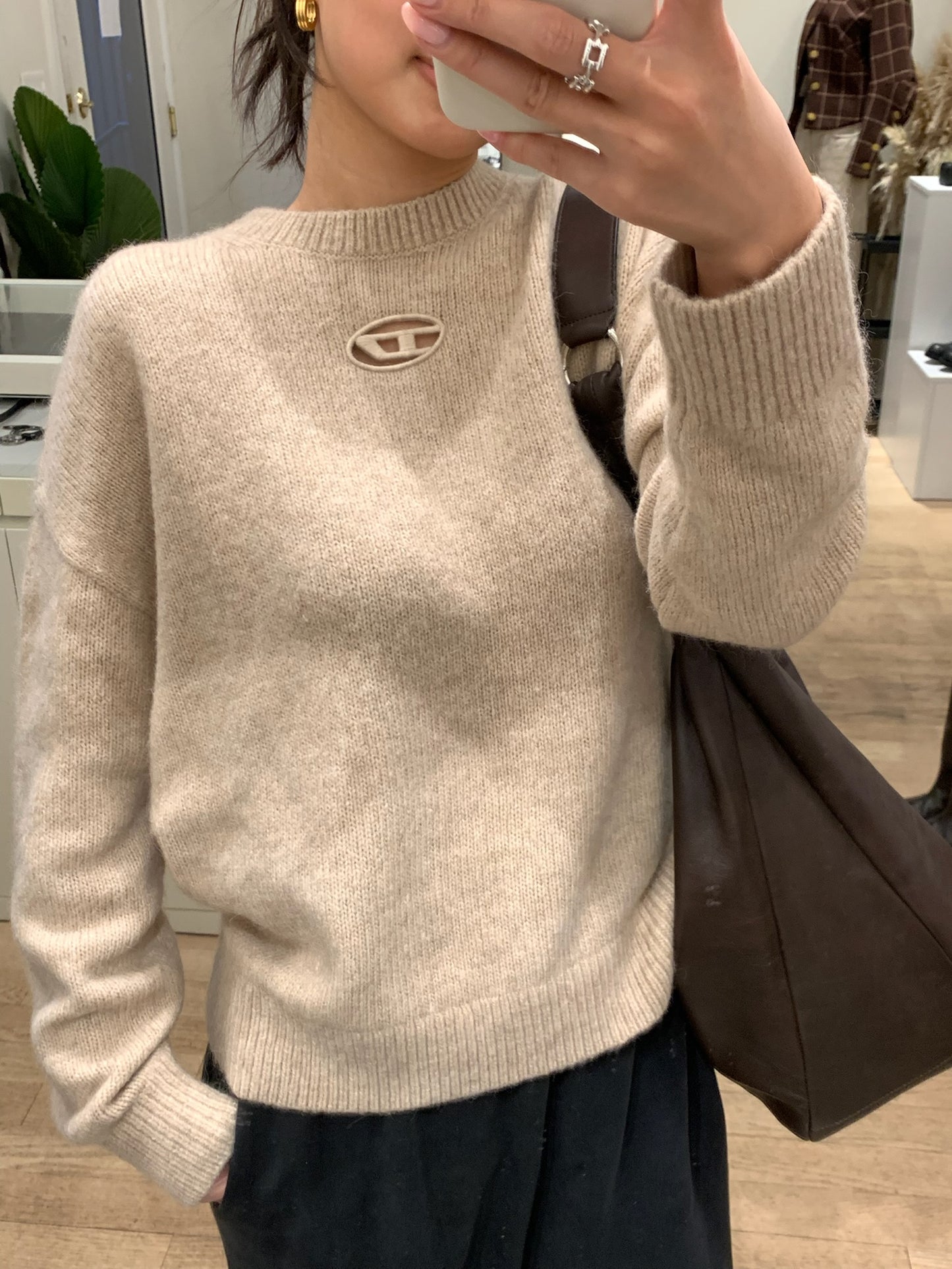 M-areeta Sweater