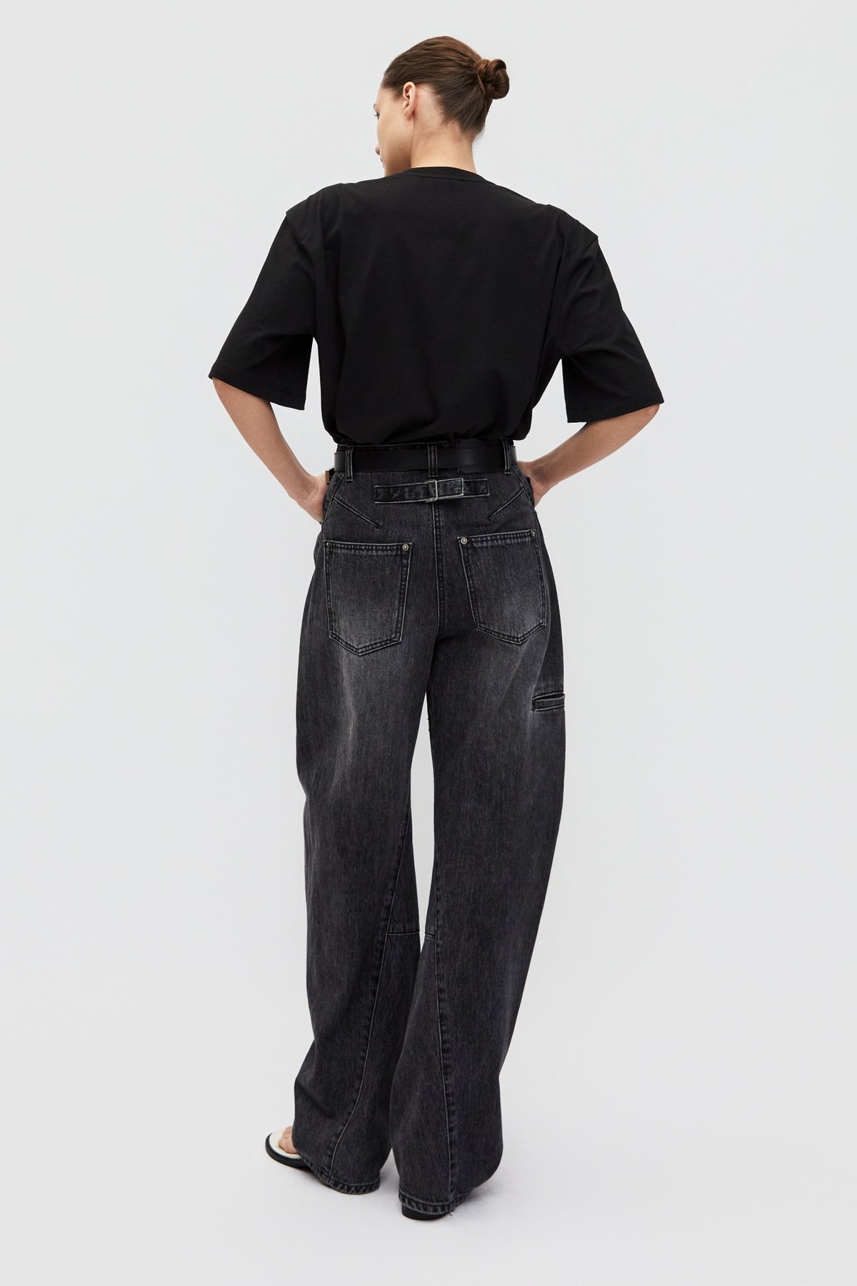 Balloon Fit Jeans