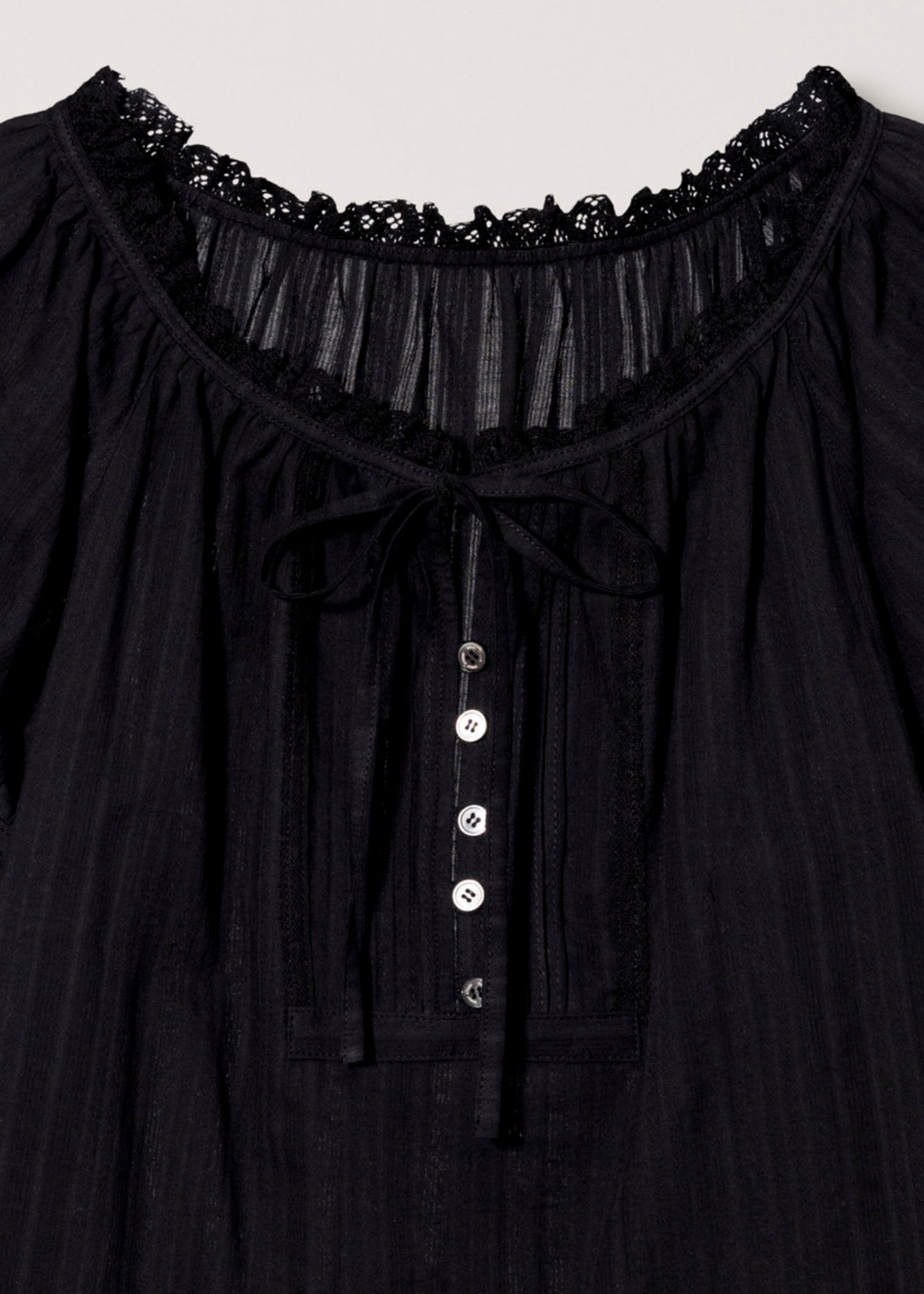 Ribboned Shirring Blouse