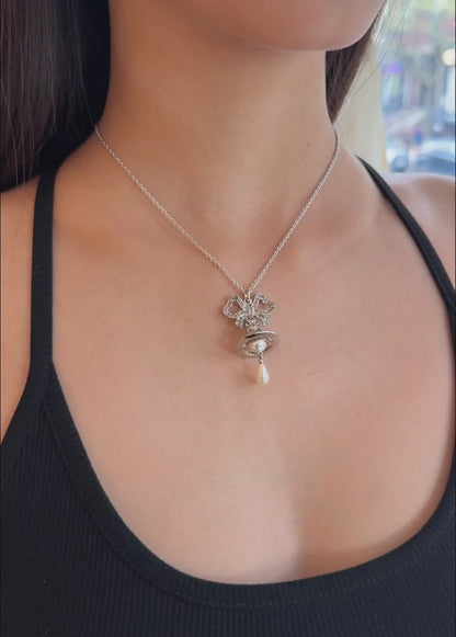 Rigoberta Pearl Pendant Necklace