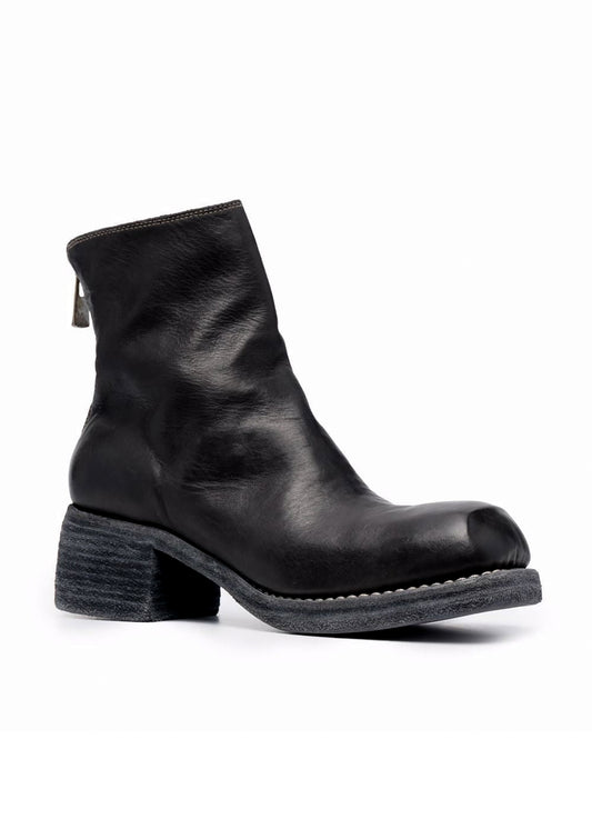 9086 Boots